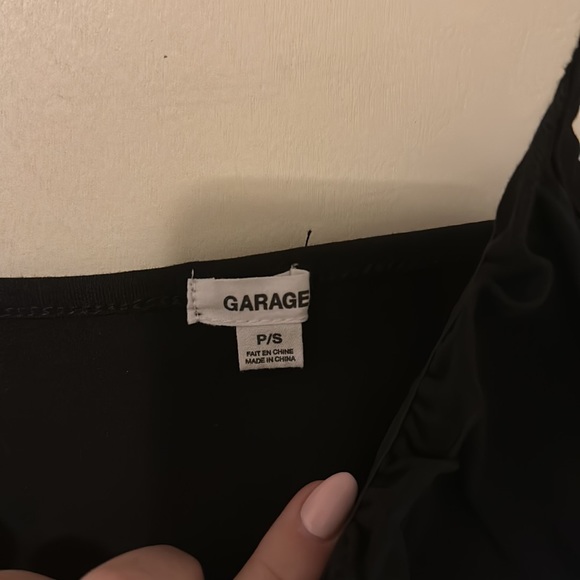 Garage size small black crop top - Picture 3 of 4